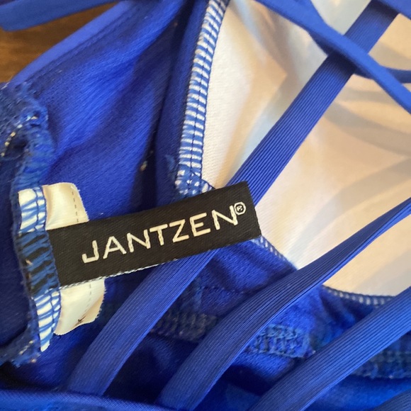 Jantzen - One Piece Swimsuit - size 10 - Picture 5 of 6
